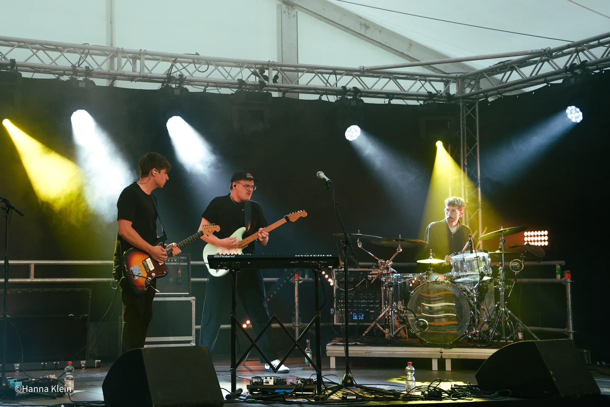 Guitar Band Full Stage