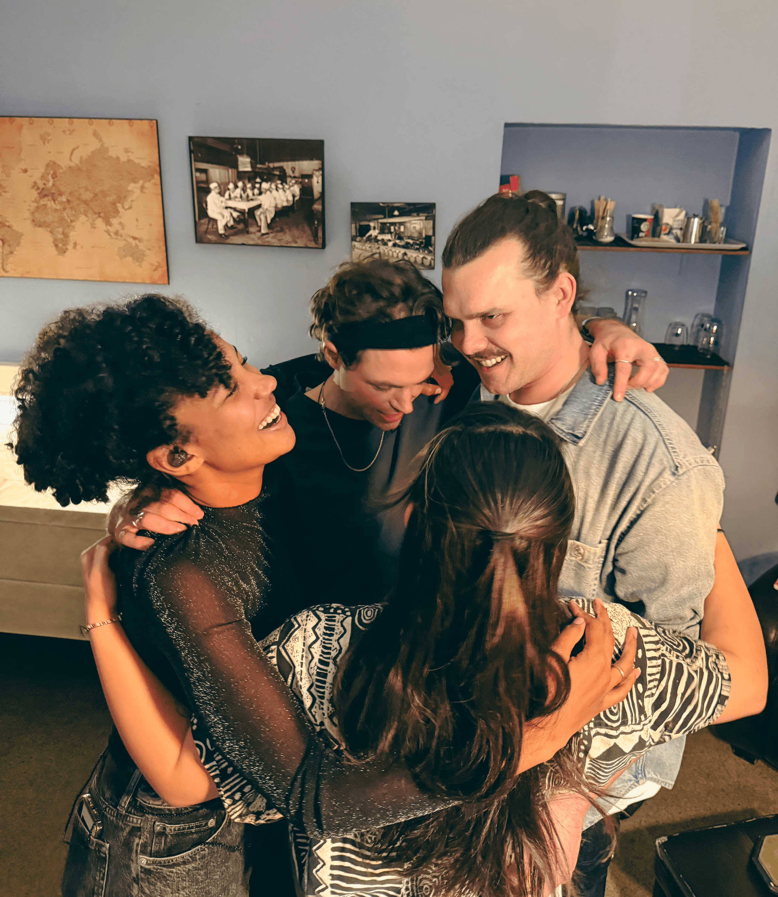 Luka Blau & Band auf der Bühne bei einem Live-Auftritt