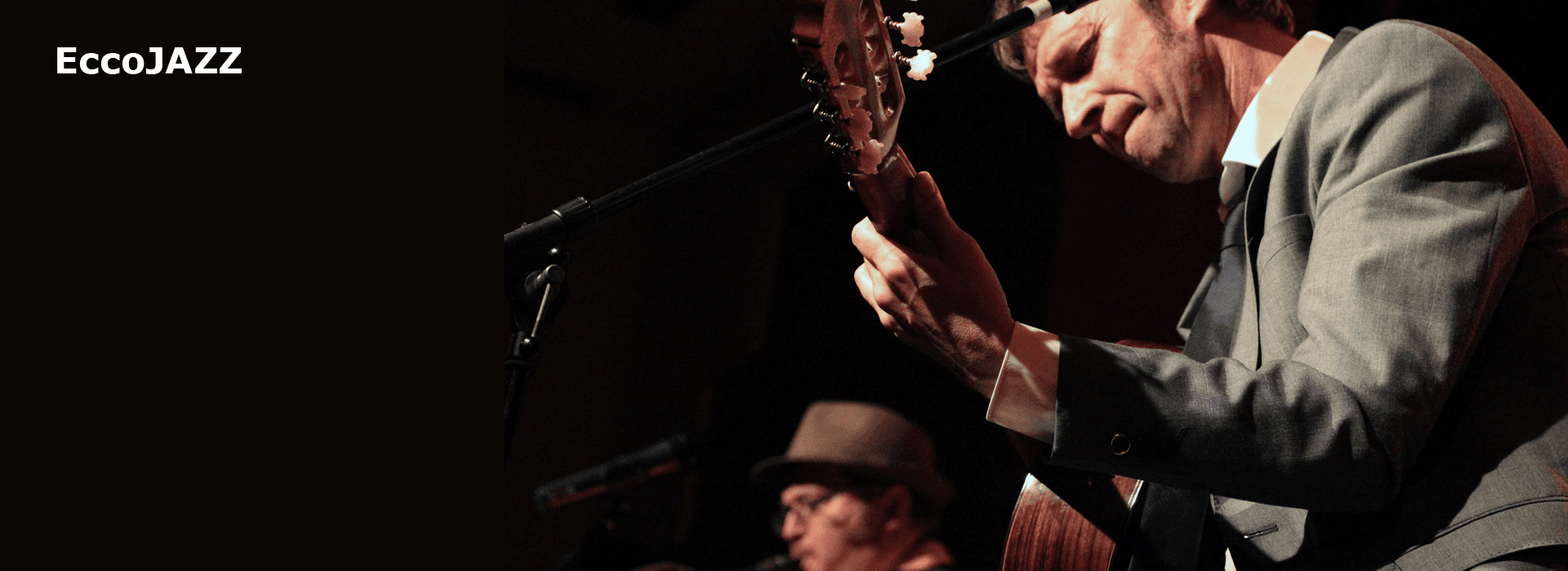 Ecco di Lorenzo Jazz Ensemble bei einem Live-Auftritt im Kaffeehauszelt